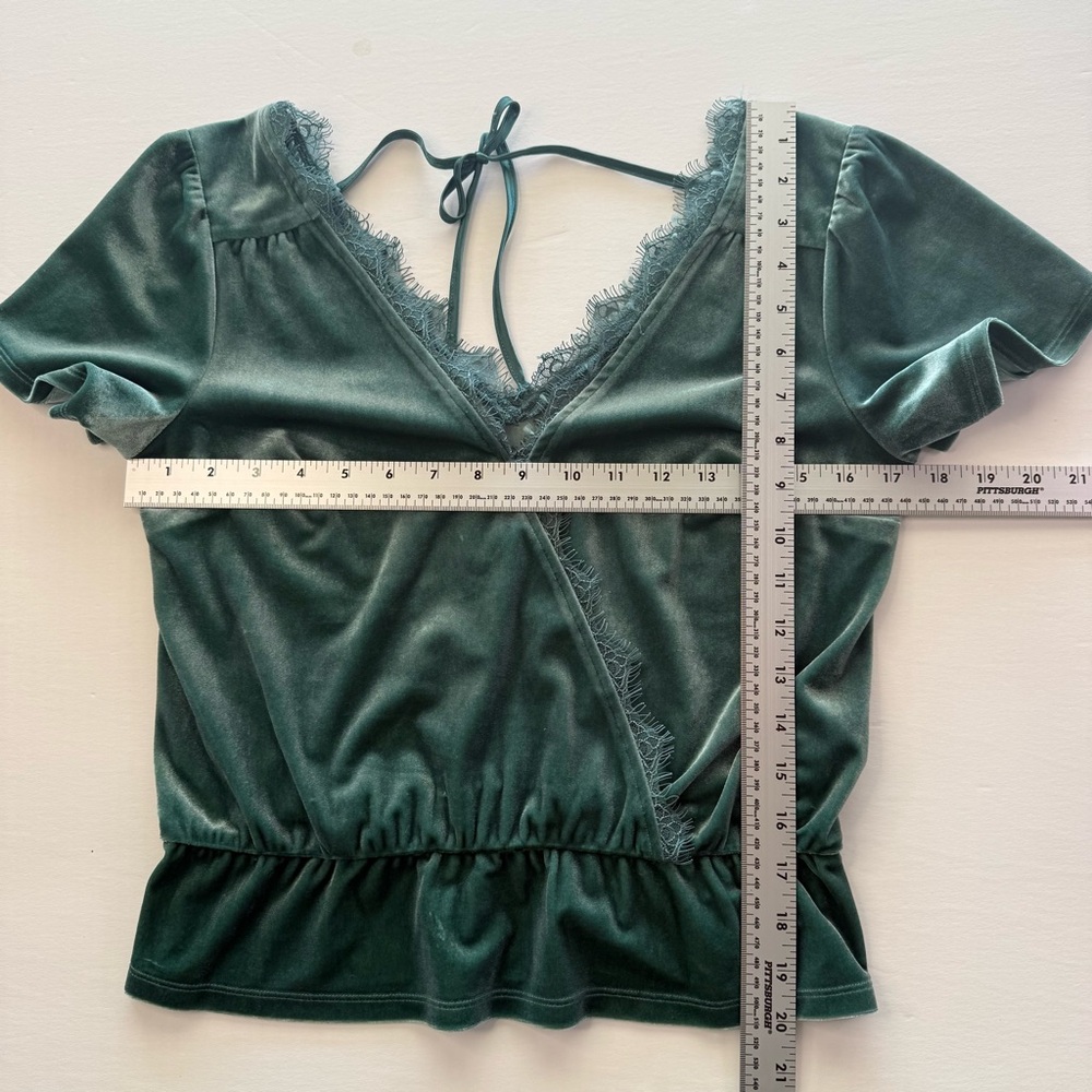 Abercrombie And Fitch Womens Emerald Green Velvet Top With Lace Trim Small - Picture 6 of 12